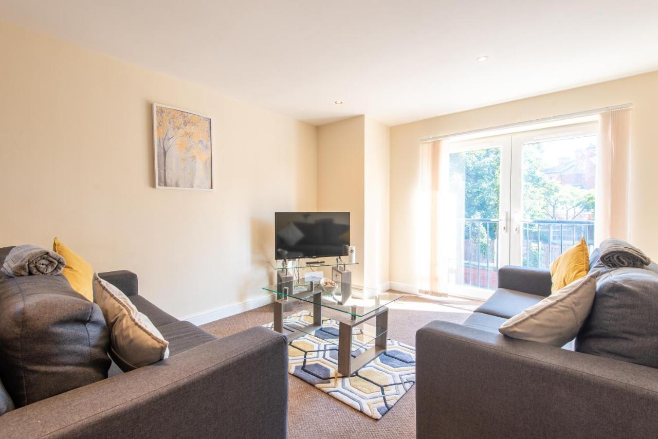 Apartment 11 Worksop Bagian luar foto