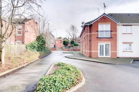 Apartment 11 Worksop Bagian luar foto